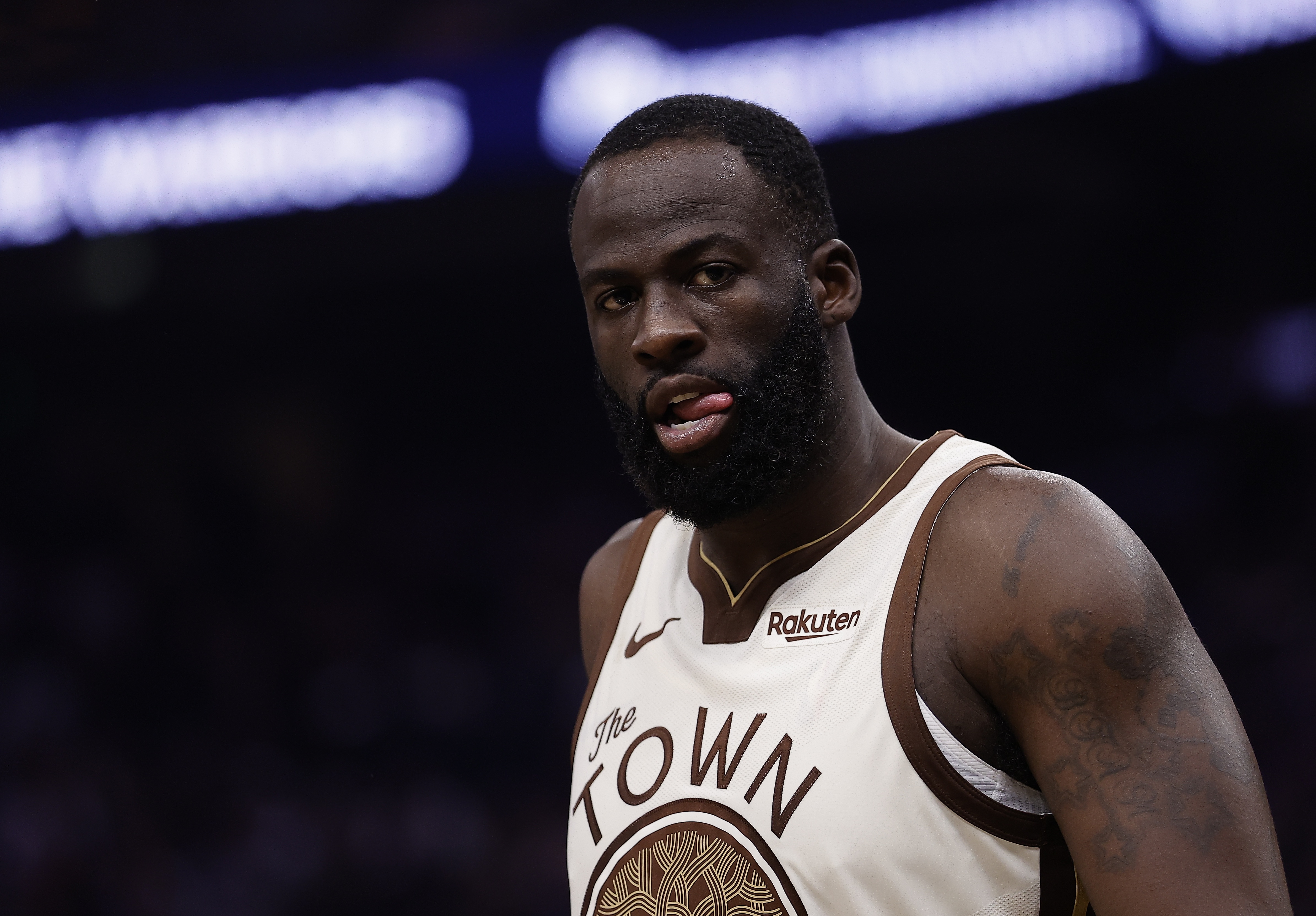 开云电竞平台-追梦霍福德本赛季同场时进攻效率98 防守效率111.6 净效率-13.6